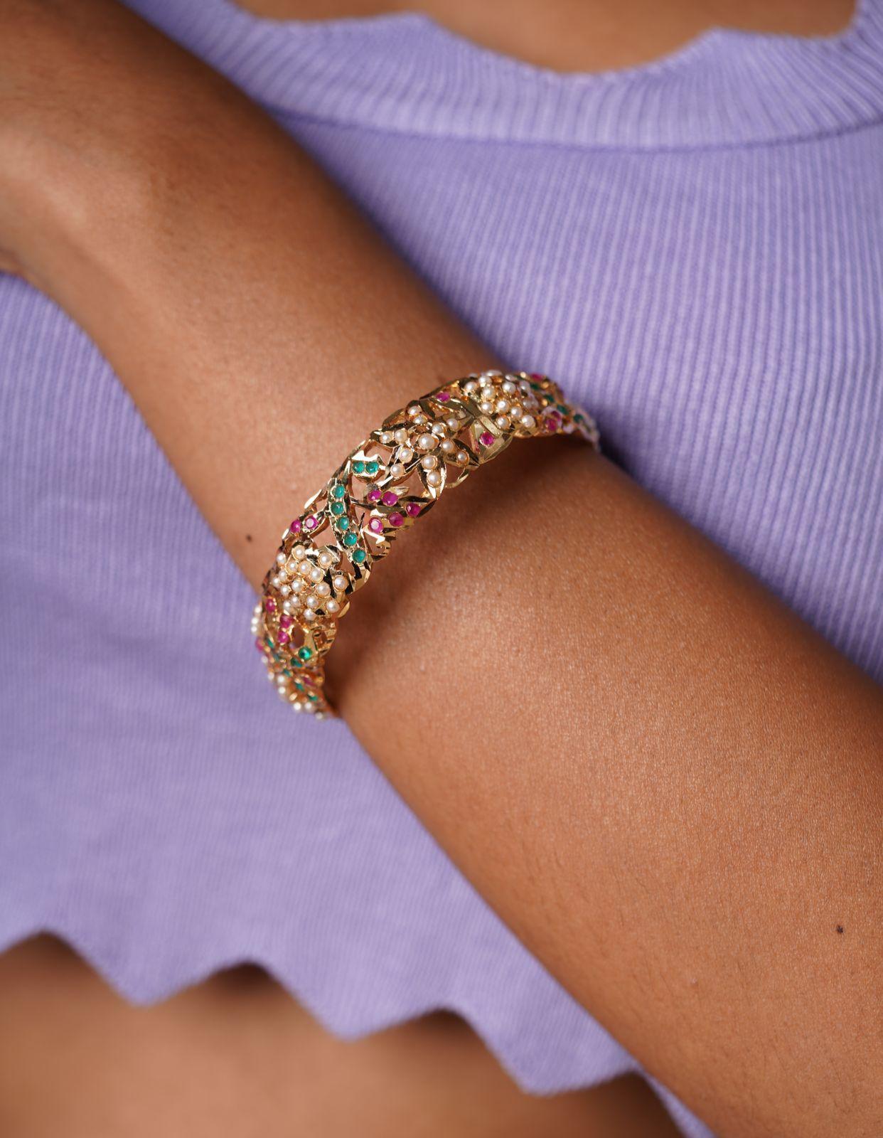 Sleek Jadaau bangle in Multi