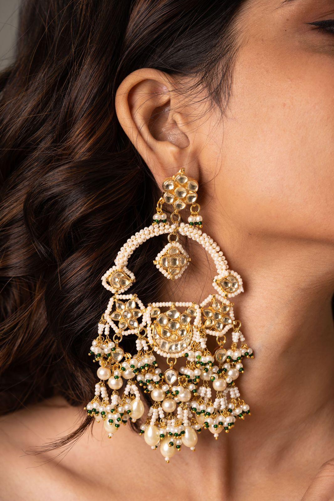 Tanushree Oversized Kundan Chandbalis