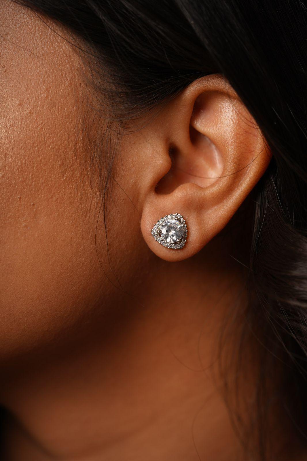 Triangle Solitaire Studs