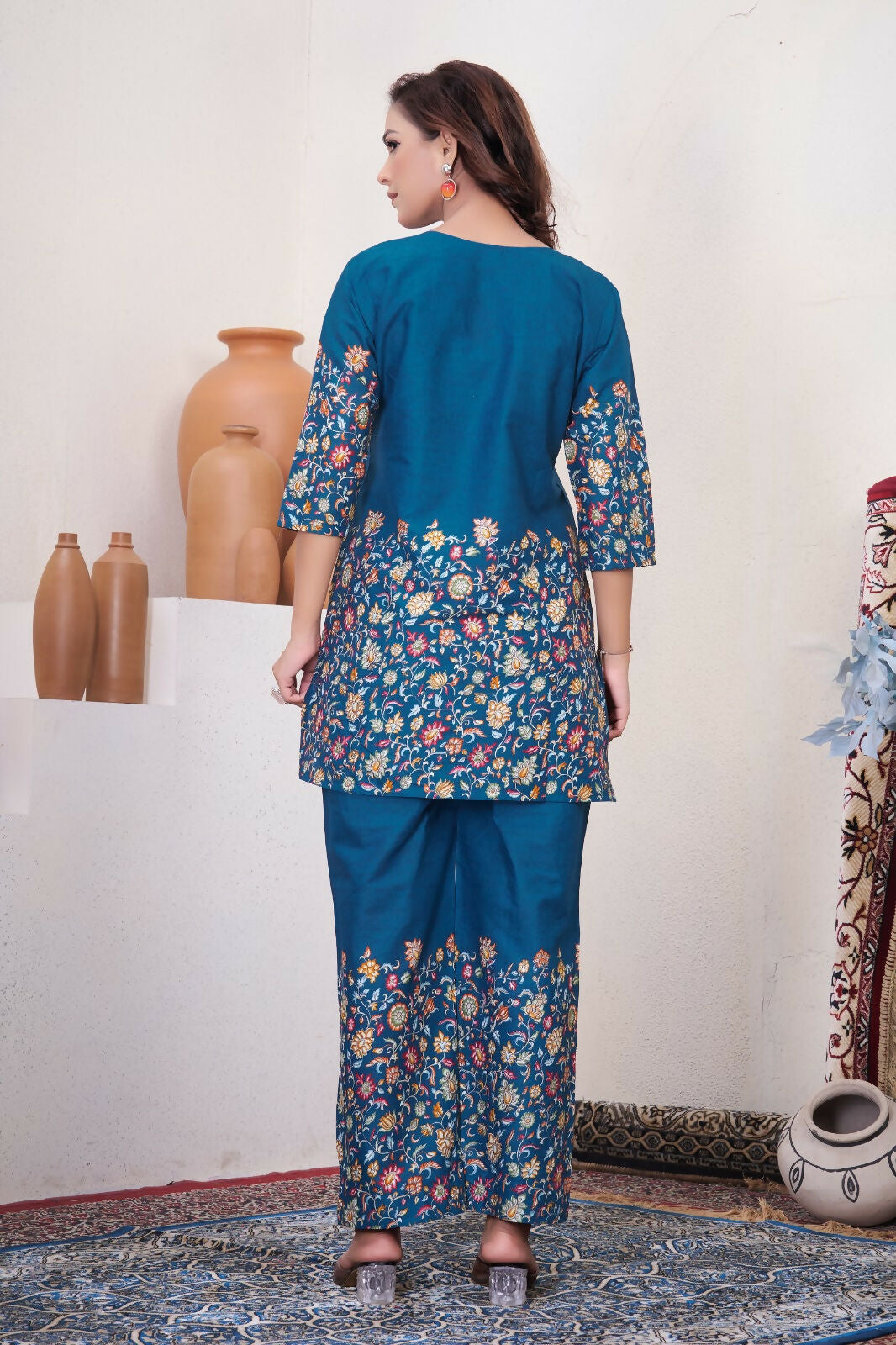Teeya Creation Teal Blue Floral Printed Short Kurta With Straight Pants Co-Ord Set