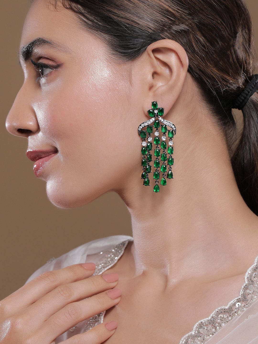 Statement Spark Green Stone Dangler