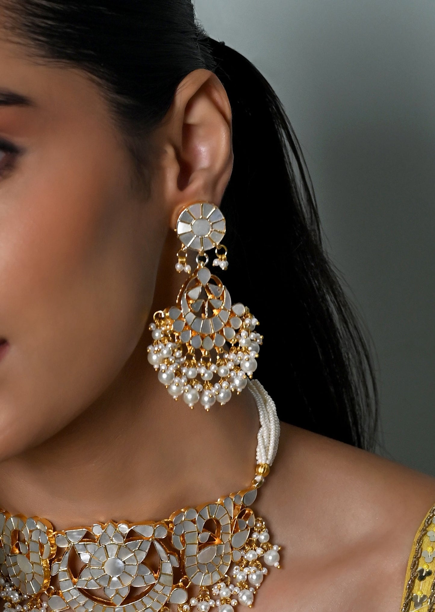 Ivory And Gold Jadau Kundan Necklace Set With Earrings