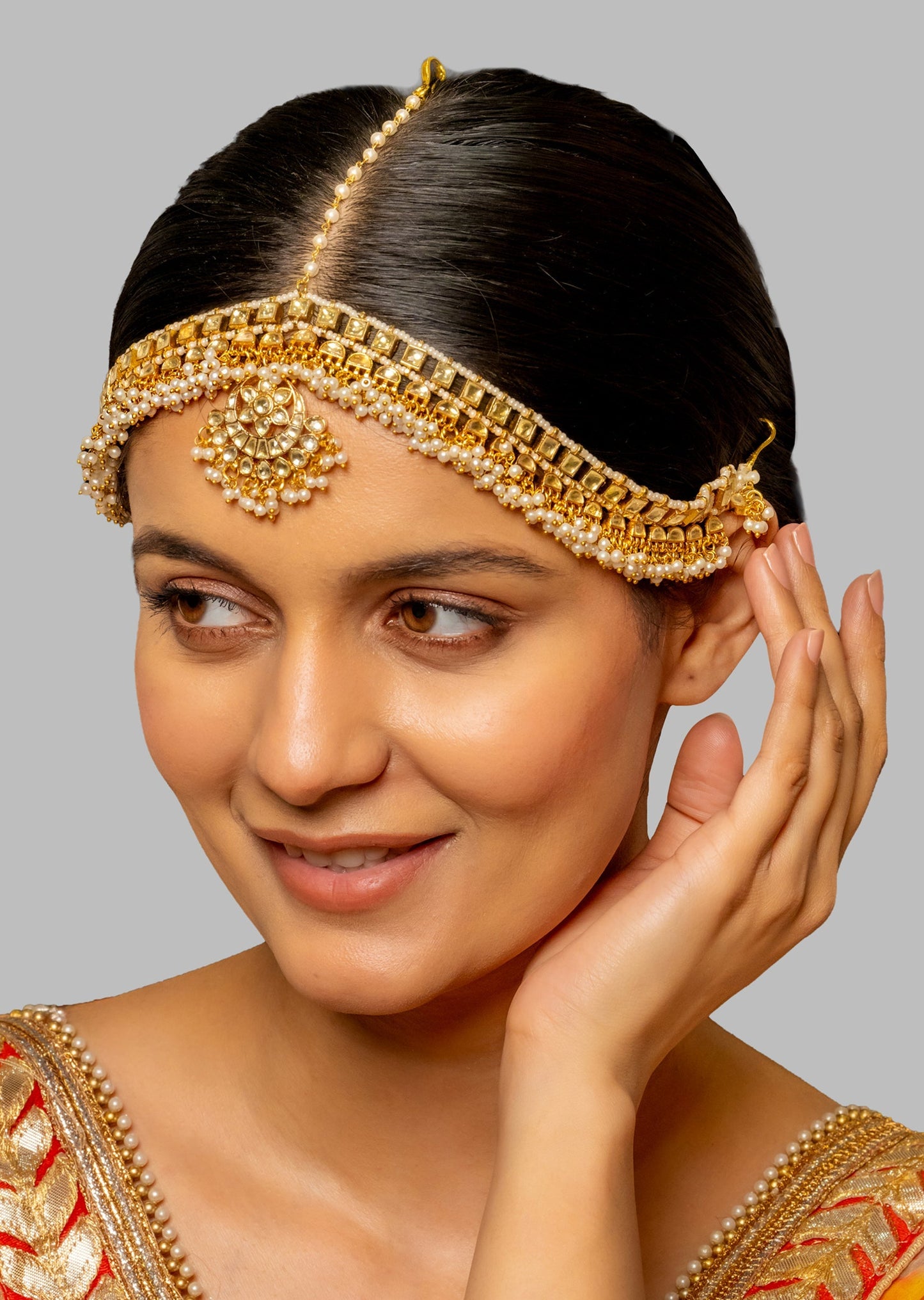 White Kundan Mathapatti