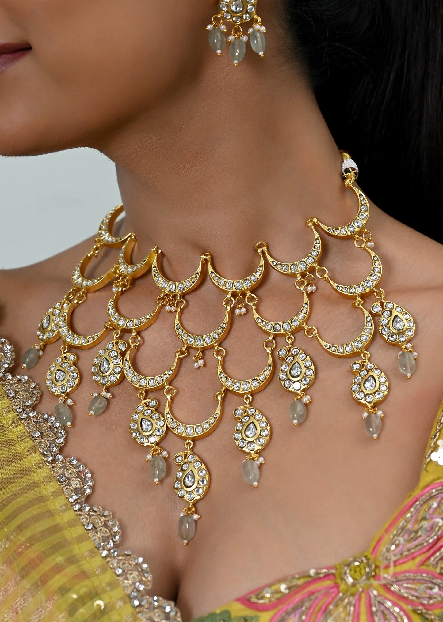 Ivory Jadau Kundan Necklace Set With Earrings