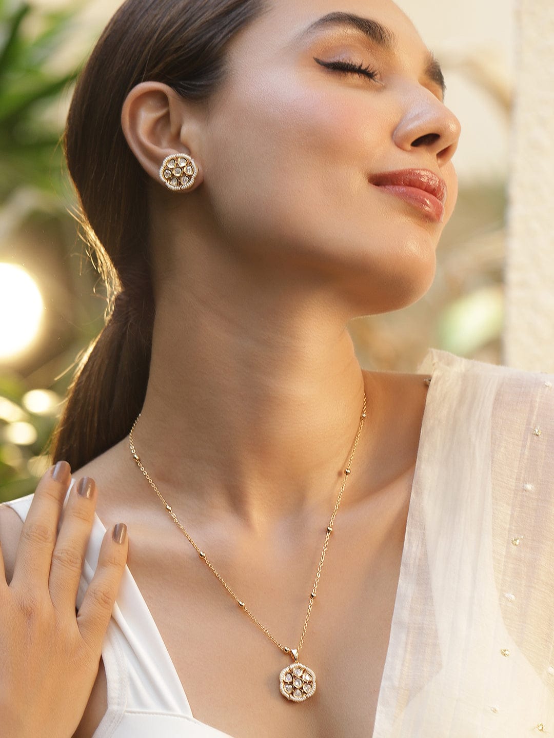 Moon Petals Kundan Pendant Set