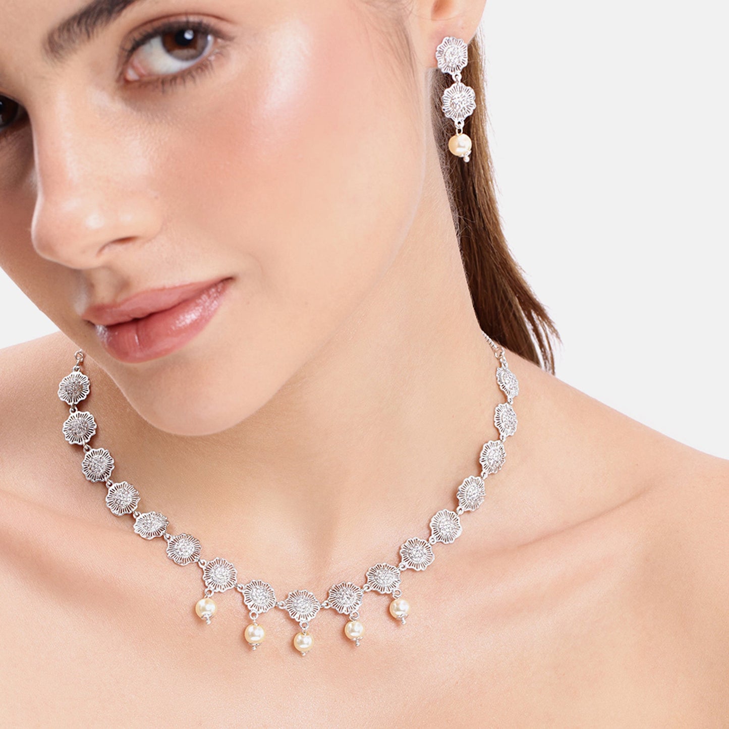 Halo Blossom Necklace Set