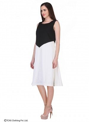 W for Woman Black Sleeveless Dress