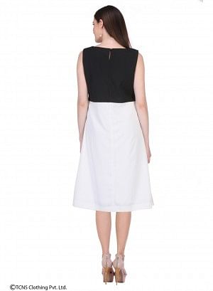 W for Woman Black Sleeveless Dress