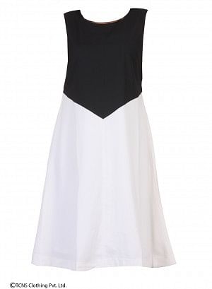 W for Woman Black Sleeveless Dress