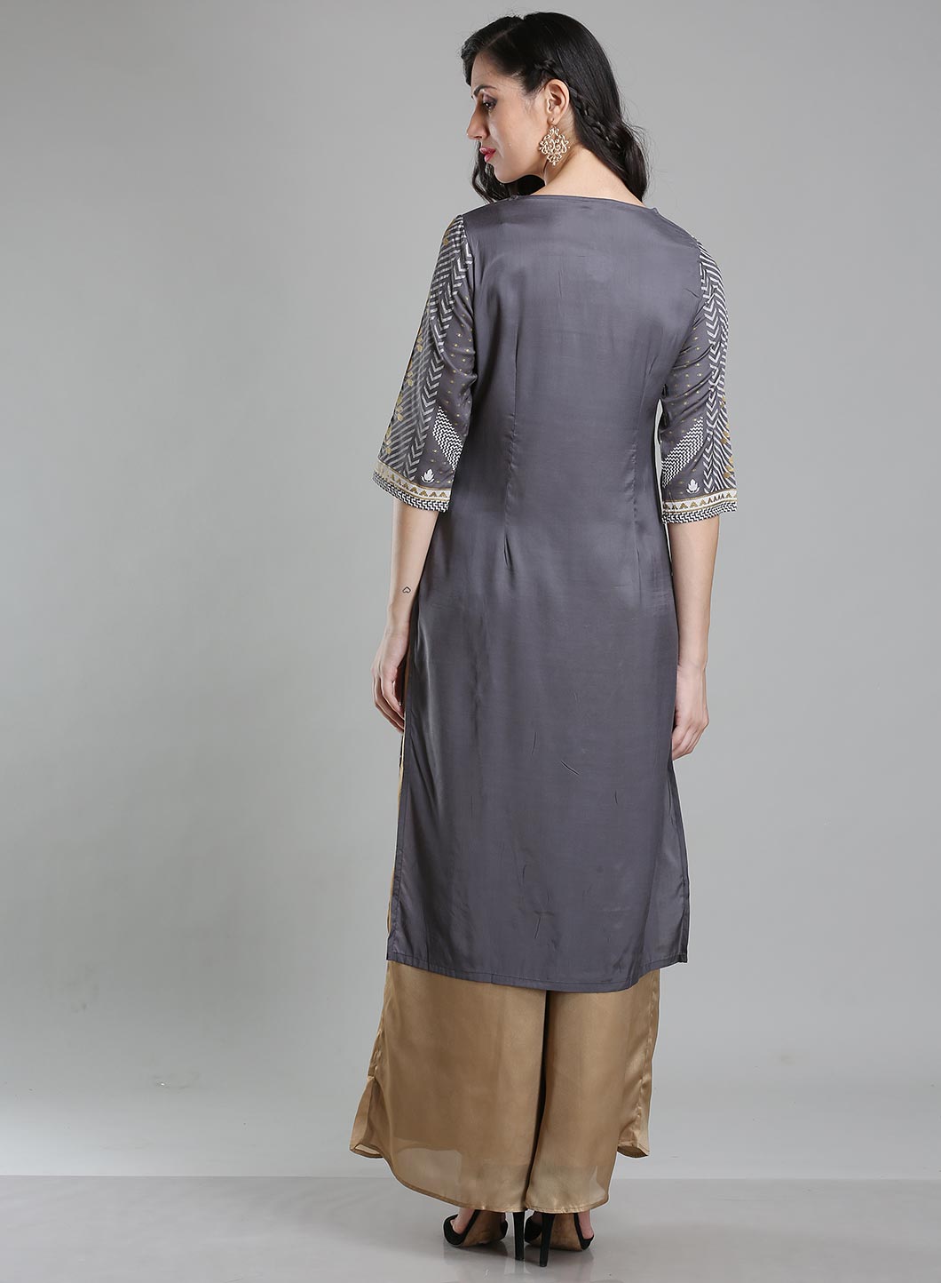 W for Woman Grey Printed Round Neck kurta