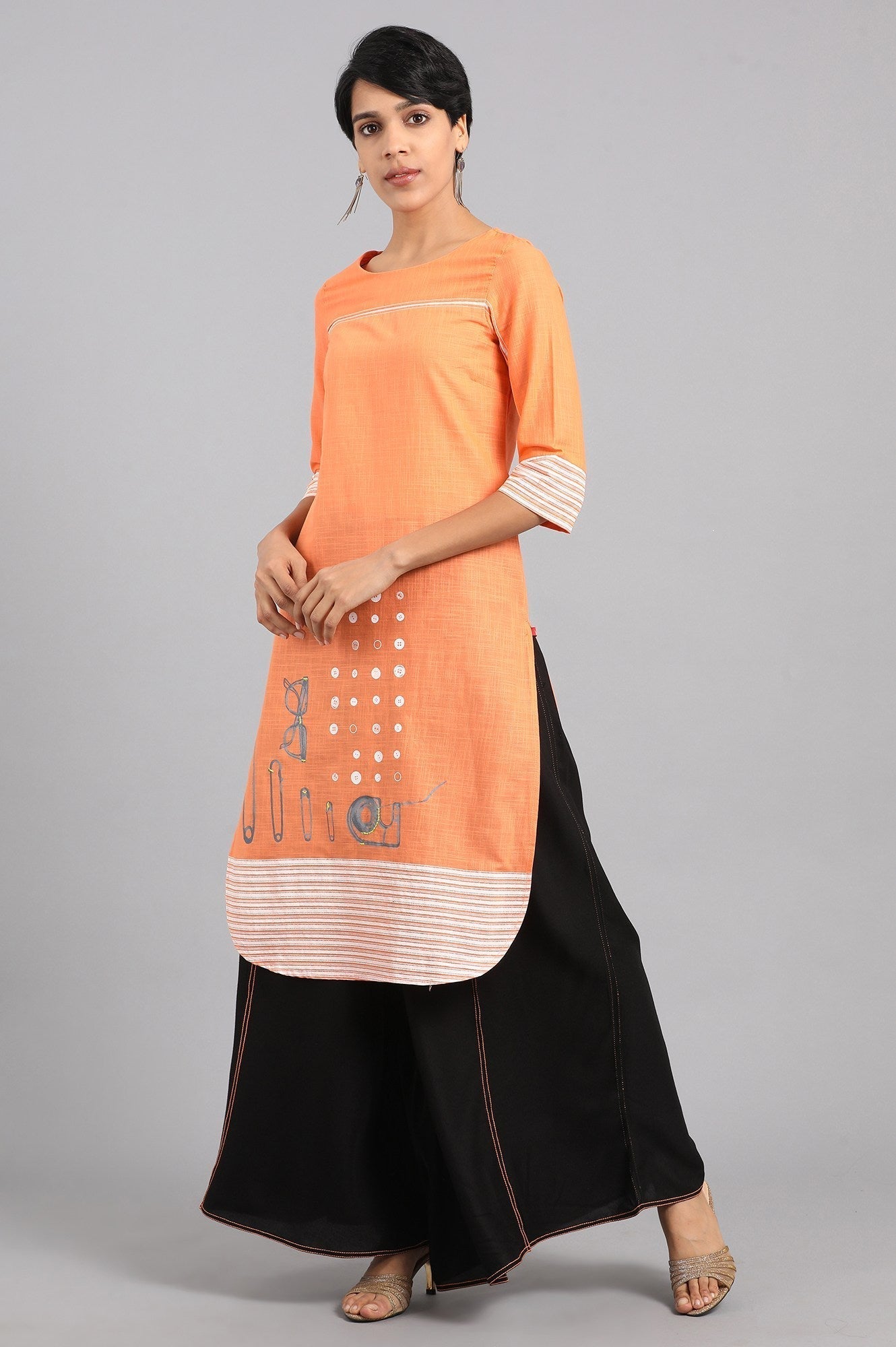 W for Woman Black Solid Pleated Pants
