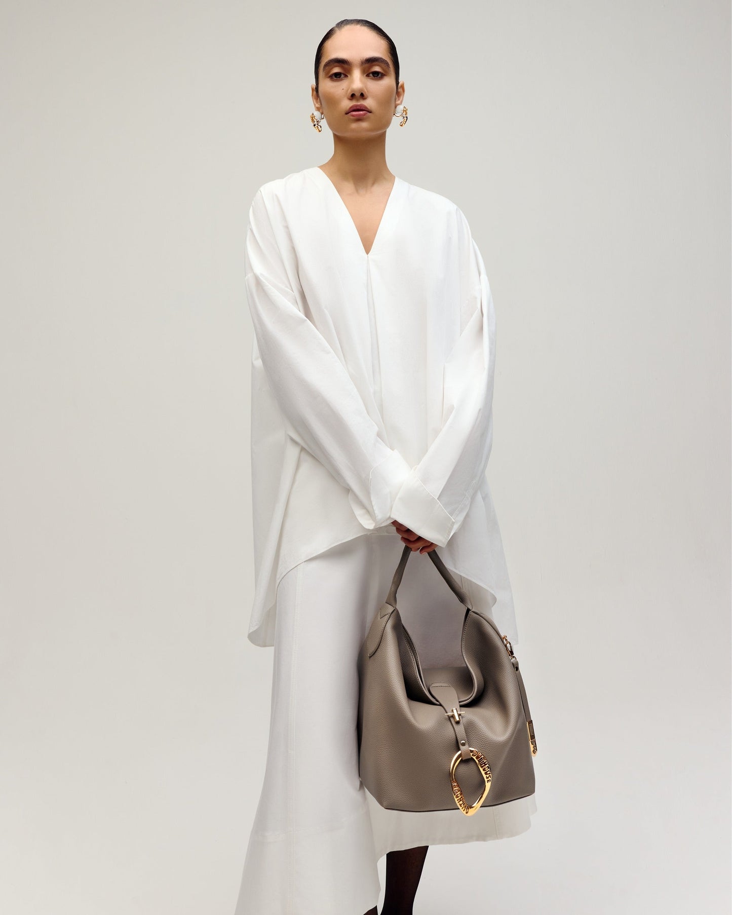 Le Sac Bag in Greige Taupe