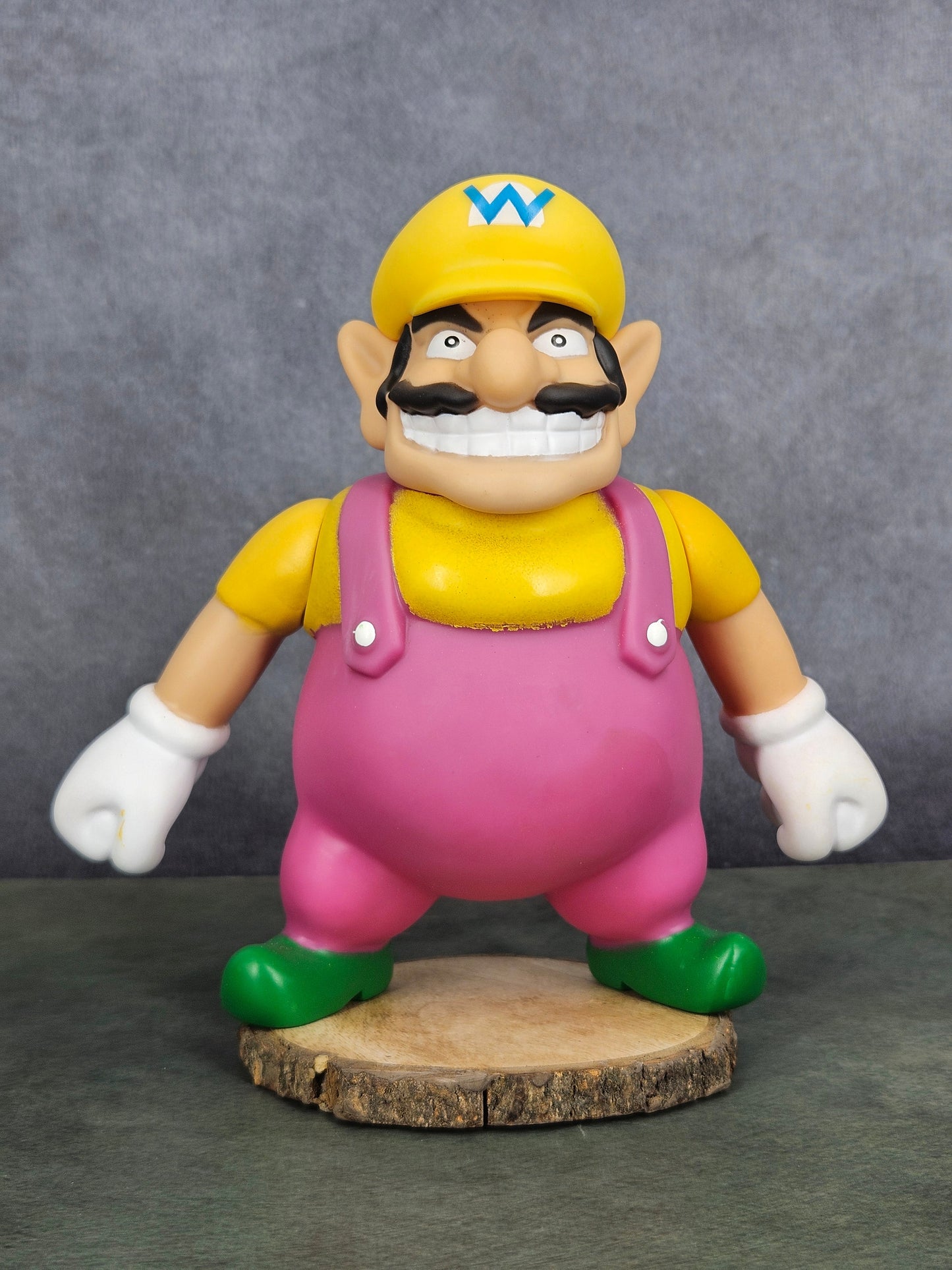 Mario Bros Wario Articulated Action Figure | 24 cm | Collectible Doll