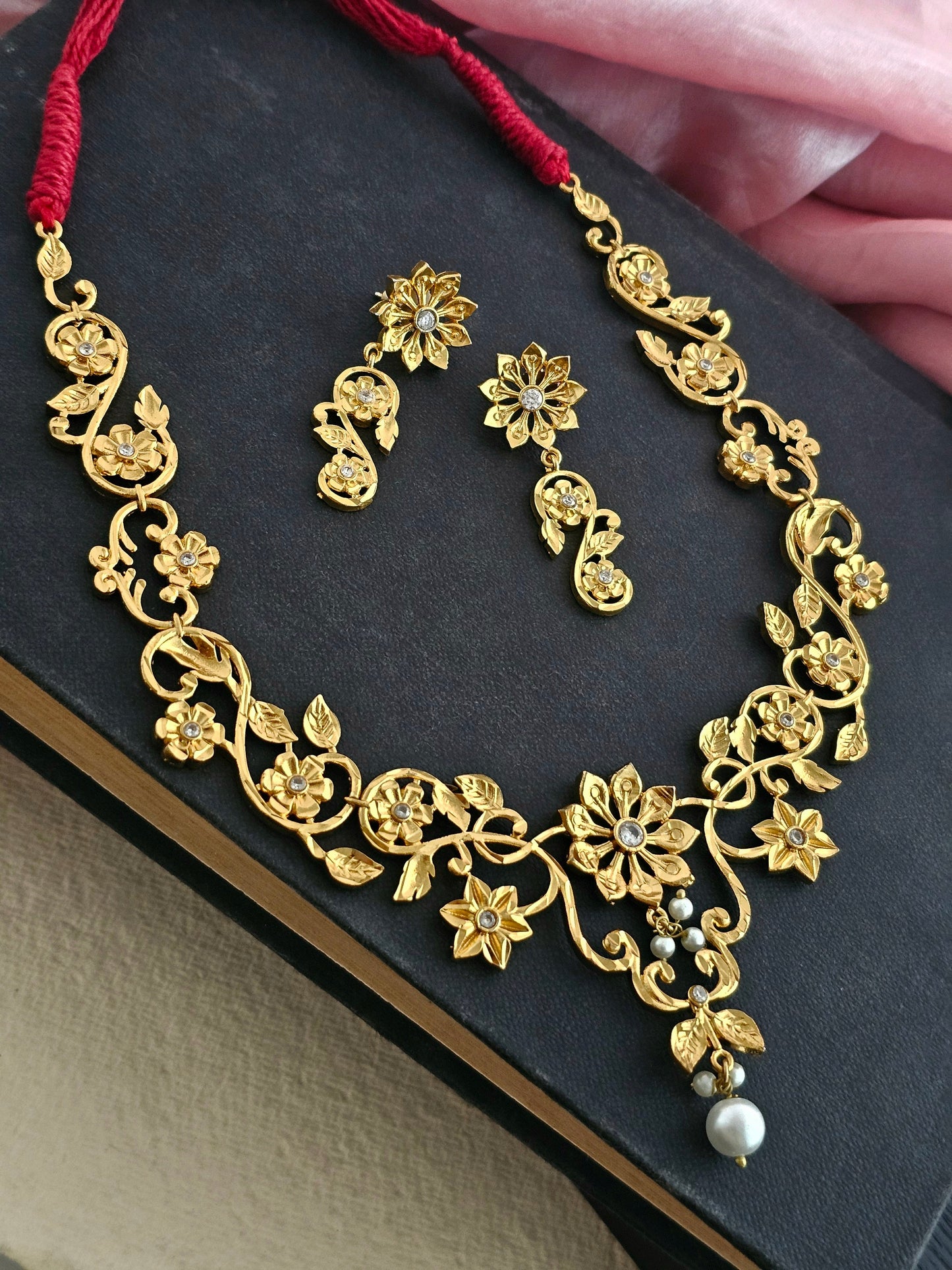The Pushpa Botanical Gold Necklace Set