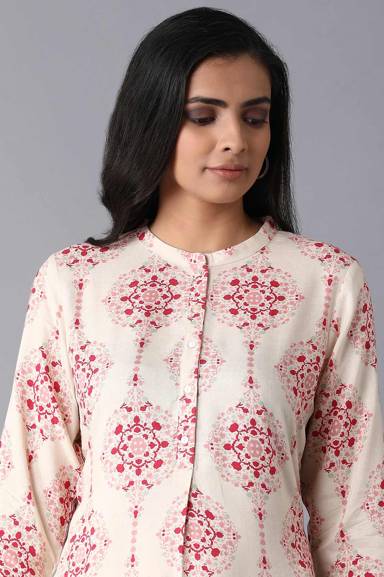 W for Woman Beige Geometric Printed Rayon Straight Kurta and Slim Pant Set