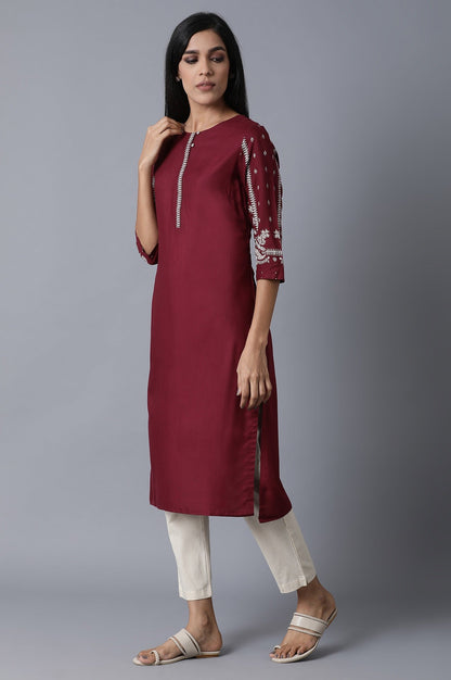 W for Woman Maroon Kurta With Printed Sleeves