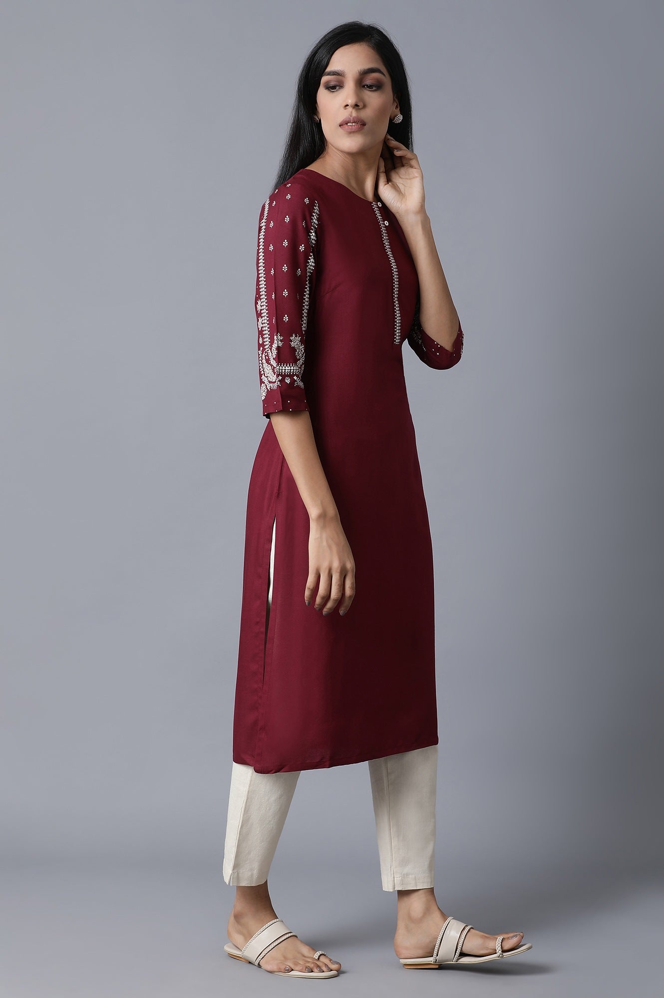 W for Woman Maroon Kurta With Printed Sleeves