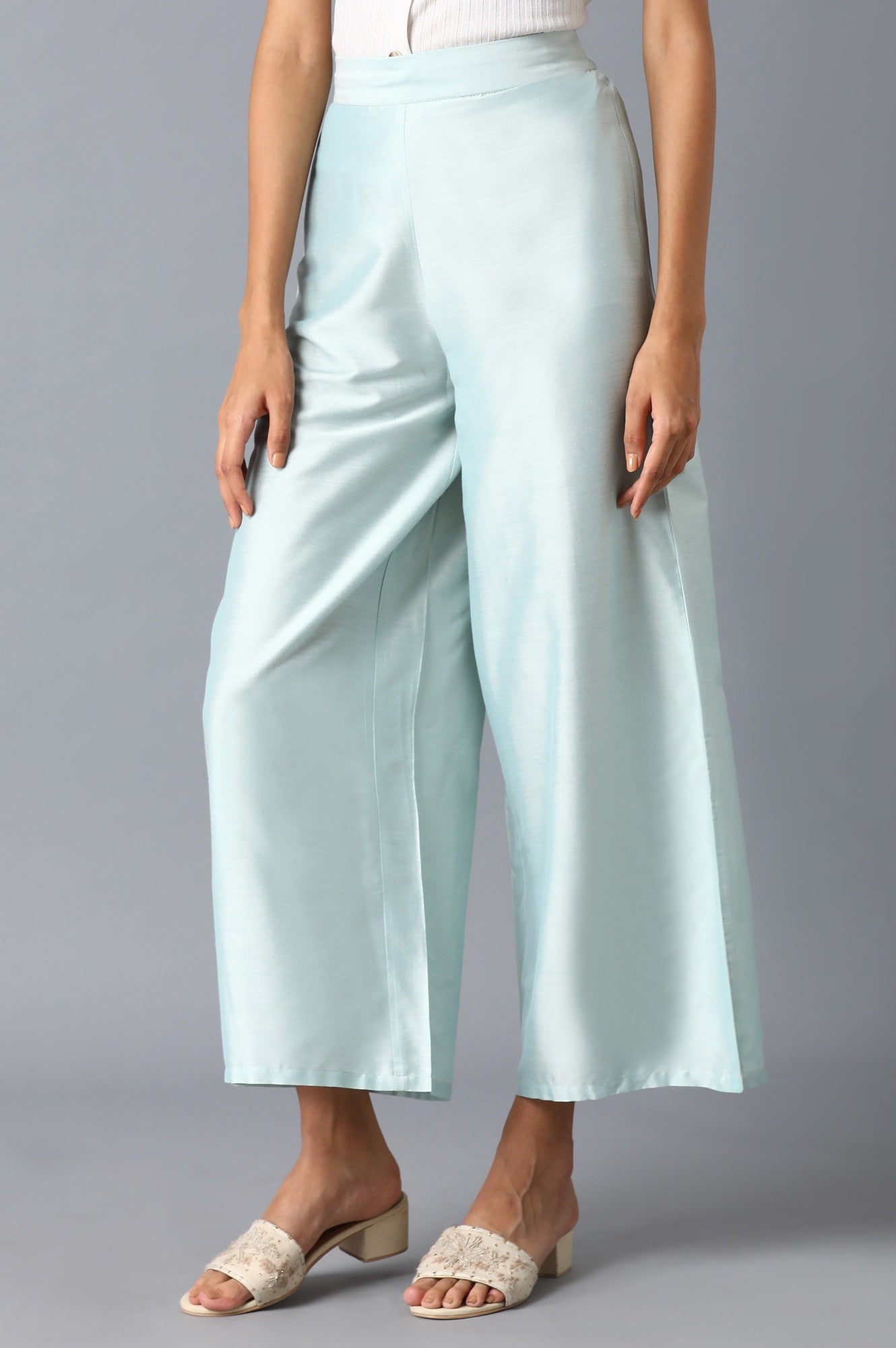 W for Woman Navy Blue Thread Work Straight Kurta and Parallel Pant Set