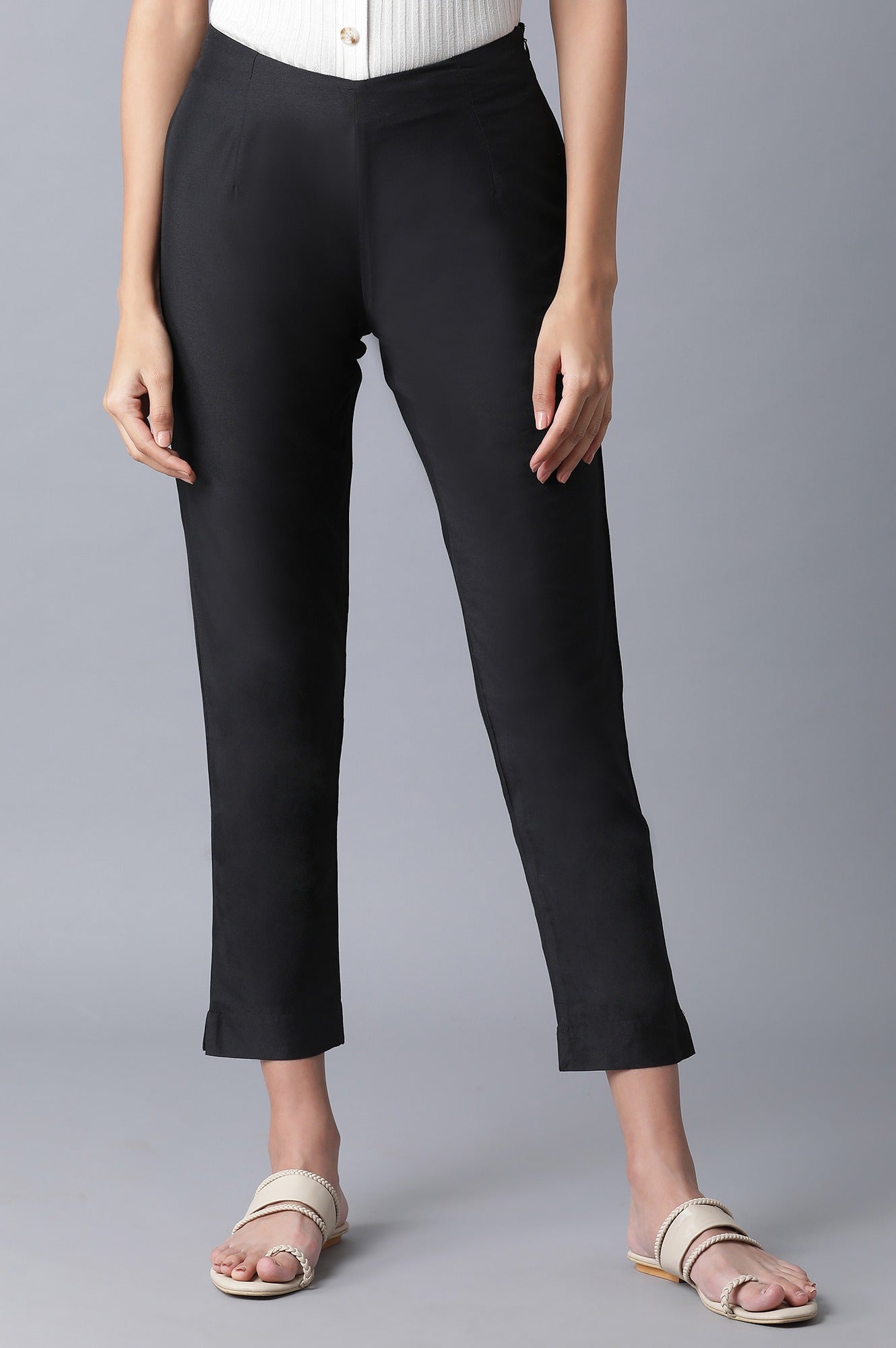 W for Woman Black Slim Fit Ankle Length Pants