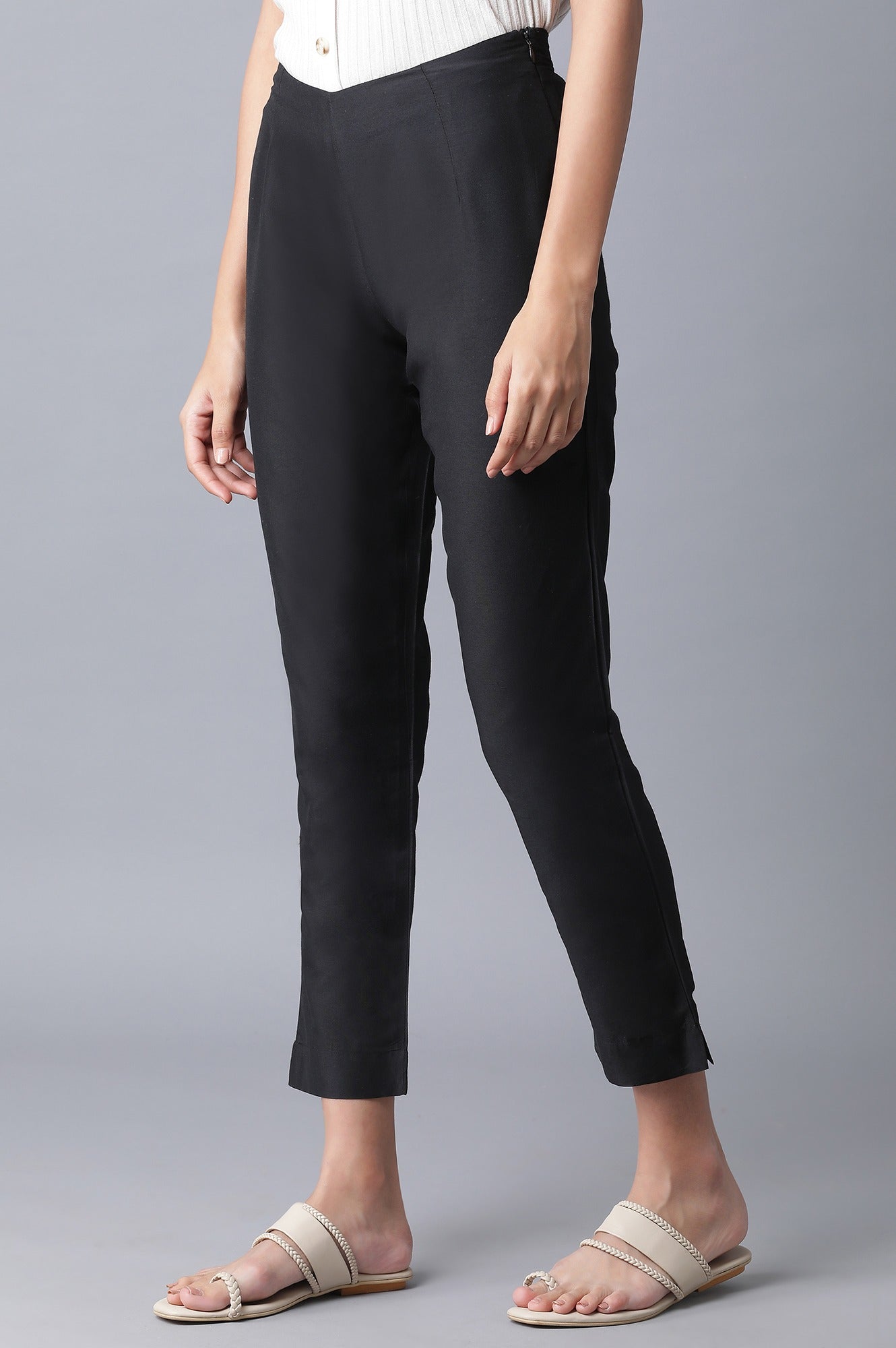 W for Woman Black Slim Fit Ankle Length Pants