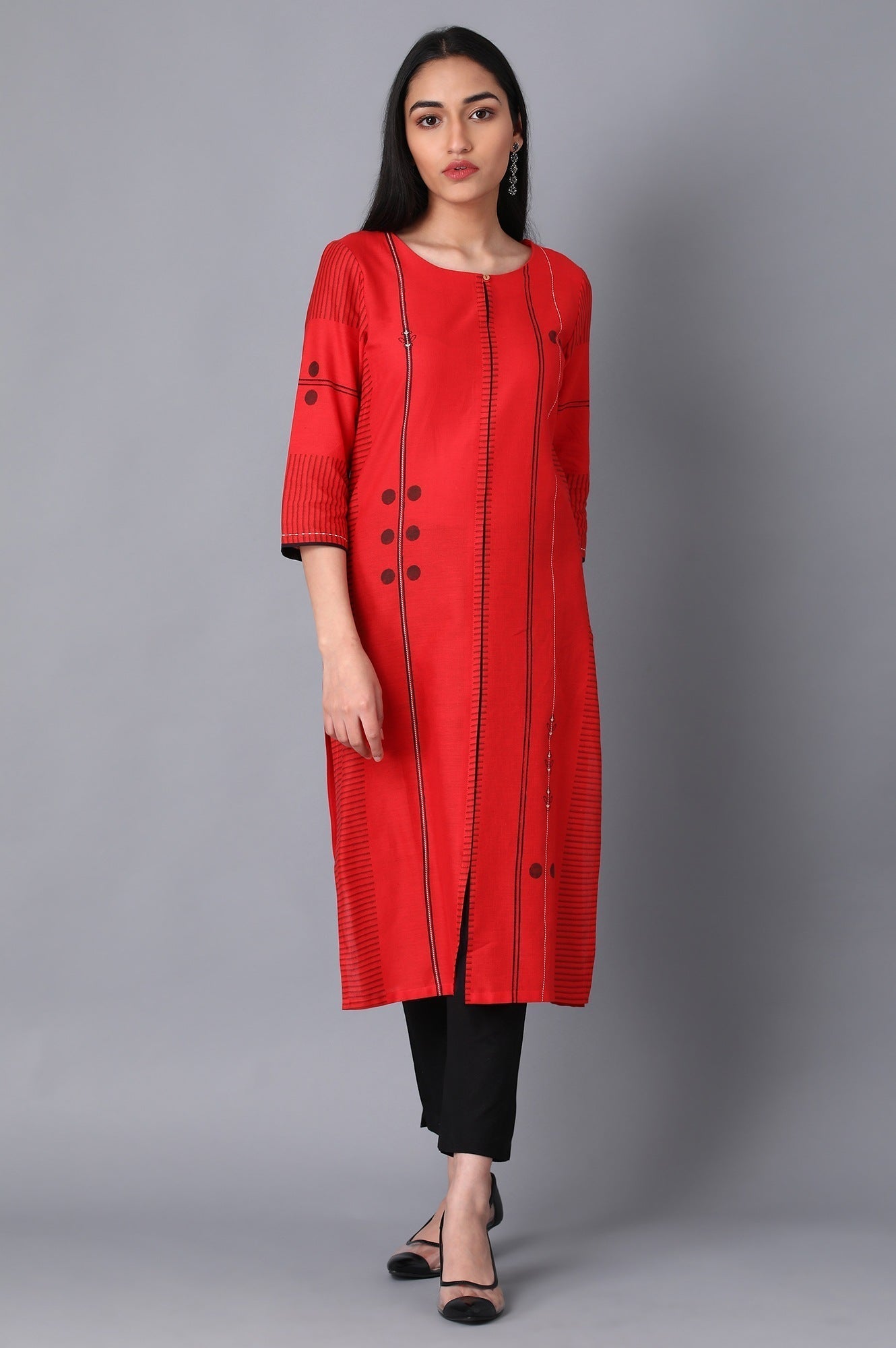 W for Woman Red Geometric Print Straight kurta in Boat Neck