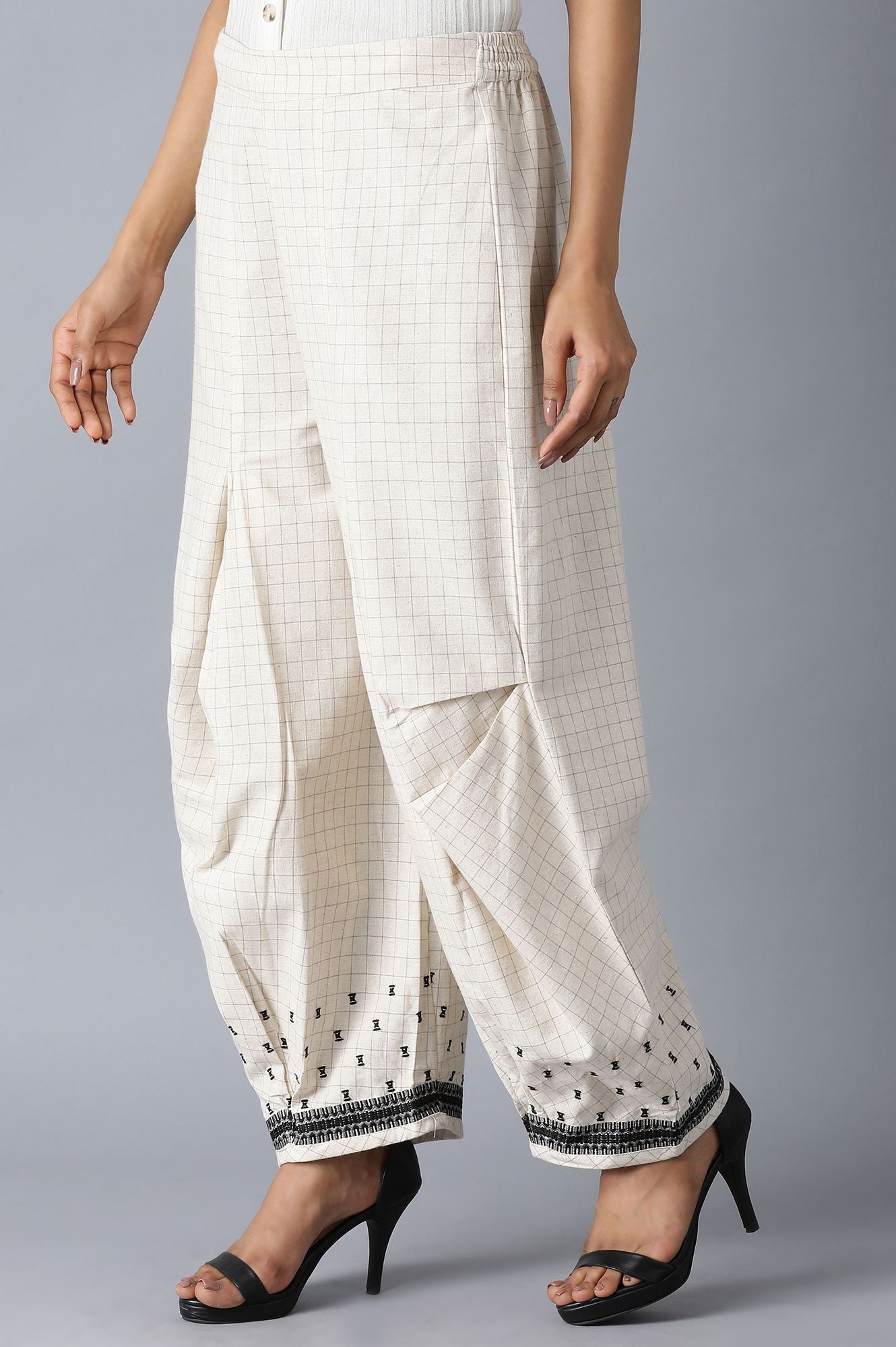 W for Woman Natural Check Pants