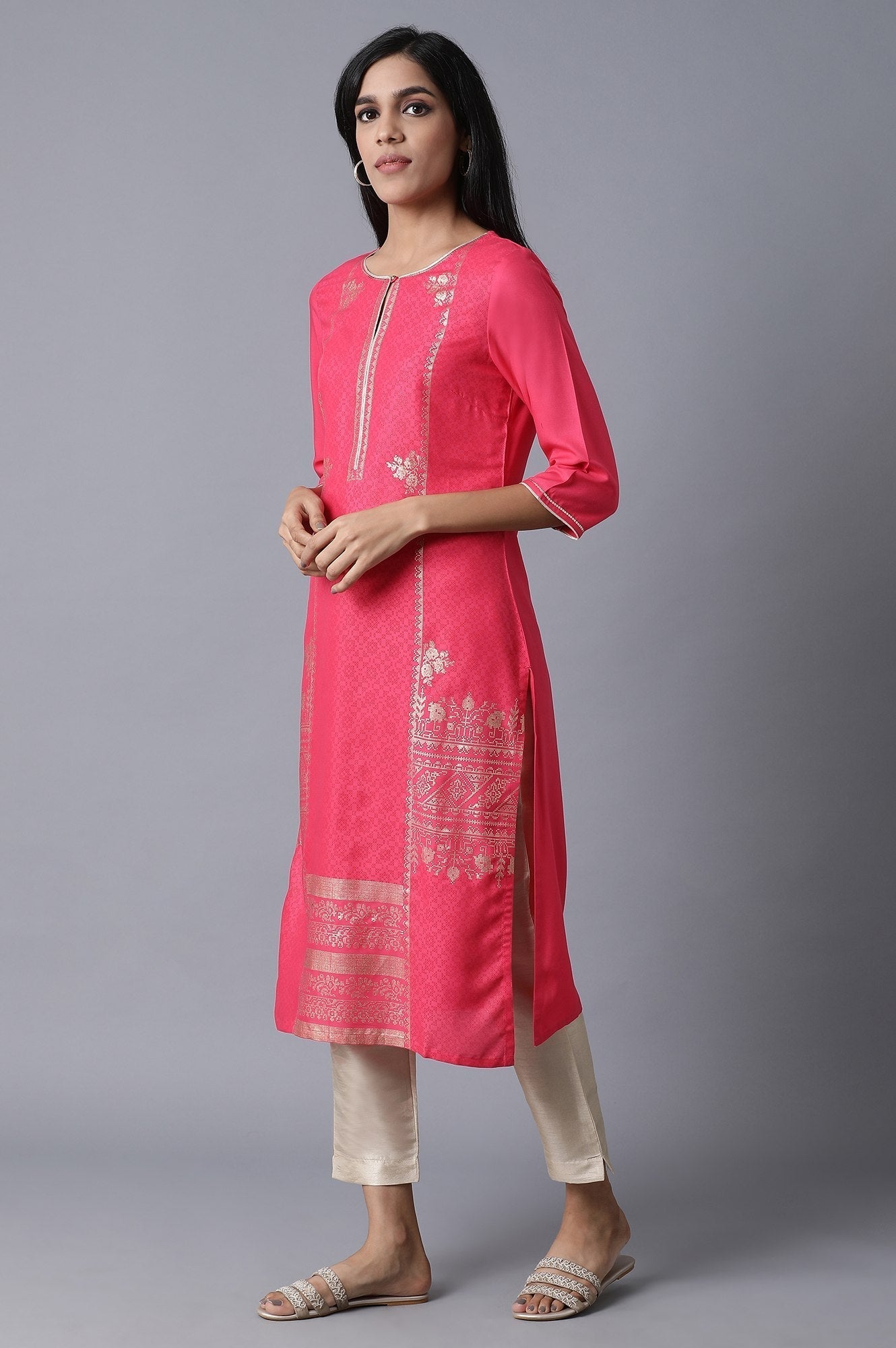 W for Woman Pink Foil Printed Round Neck kurta