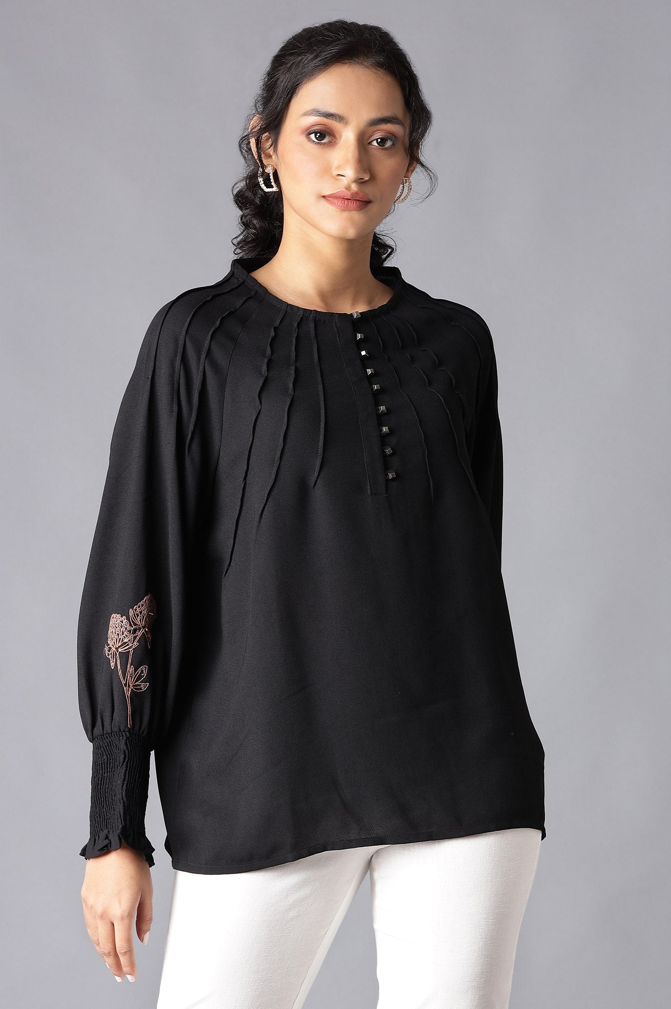W for Woman Ecru High-Low Shirt With Floral Print And Mandarin Collar