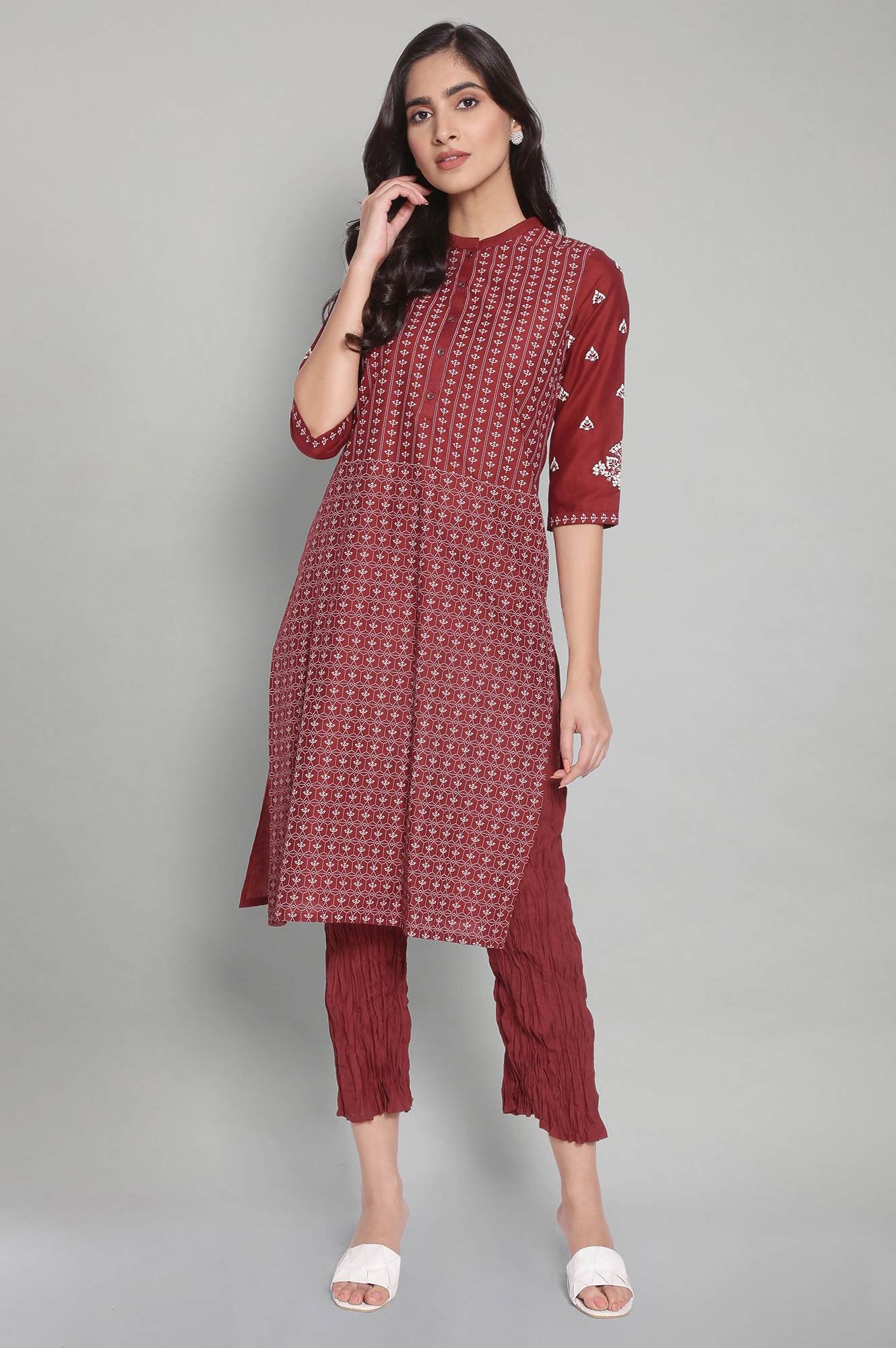 W for Woman Red Solid Crinkled Parallel Pants
