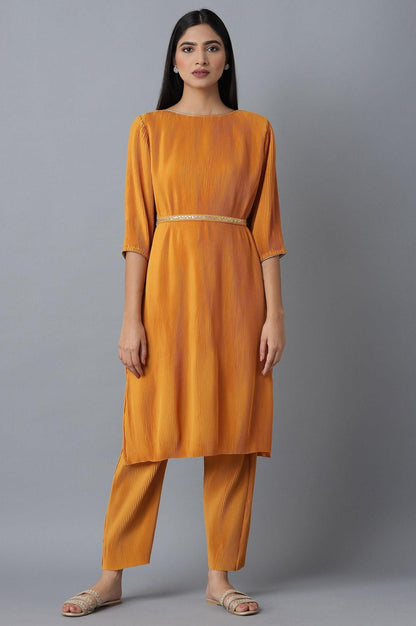 W for Woman Orange Pleated kurta-Slim Pants Set
