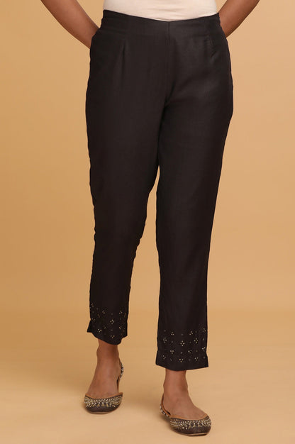 W for Woman Black Solid Slim Pants