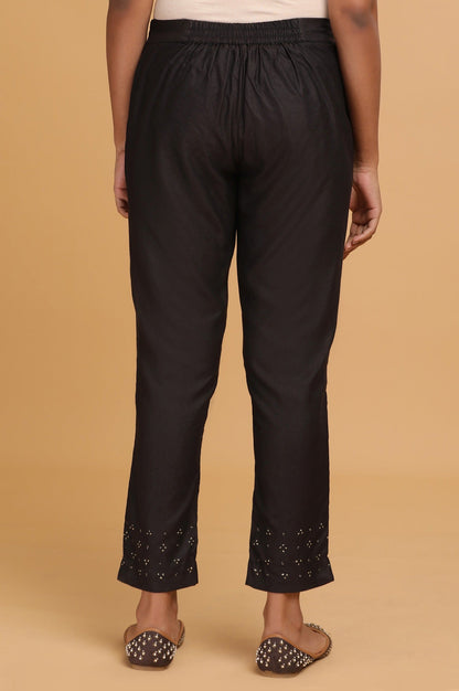 W for Woman Black Solid Slim Pants