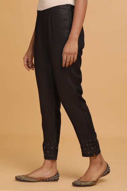 W for Woman Black Solid Slim Pants