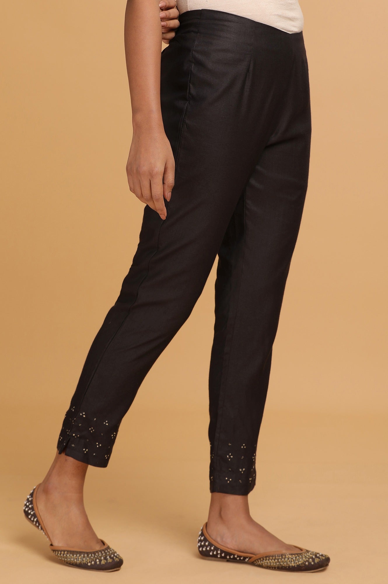 W for Woman Black Solid Slim Pants