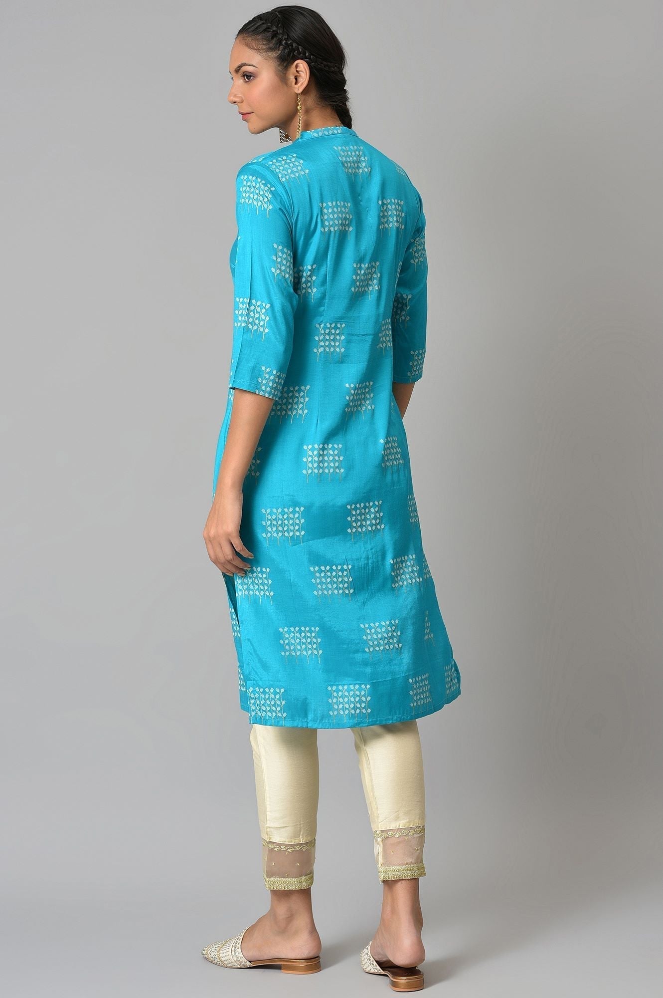 W for Woman Turquoise Blue Geometric Printed Shantung Straight Kurta