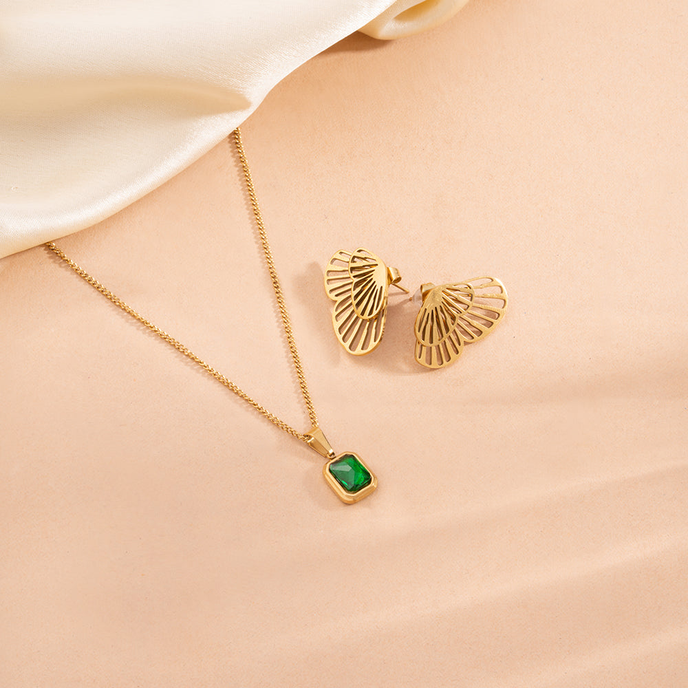 Butterfly Emerald Poise Jewellery Set