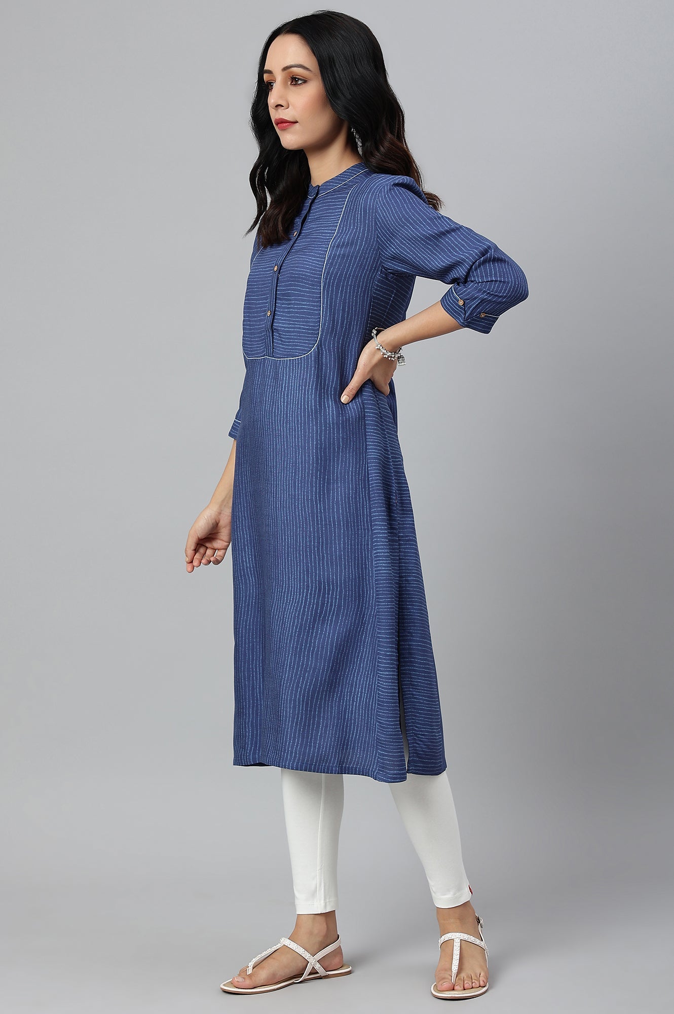 W for Woman Blue Thread Embroidered Rayon kurta