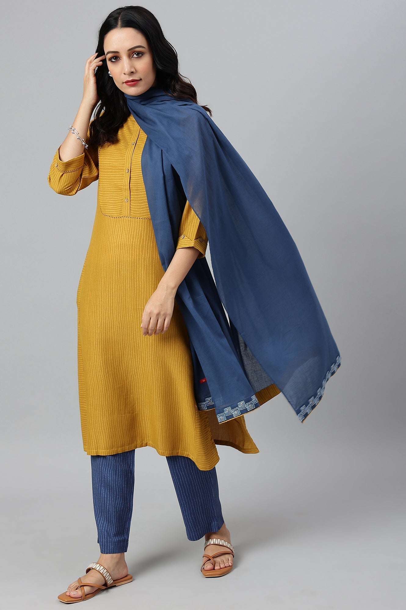 W for Woman Yellow Thread Embroidered Rayon kurta