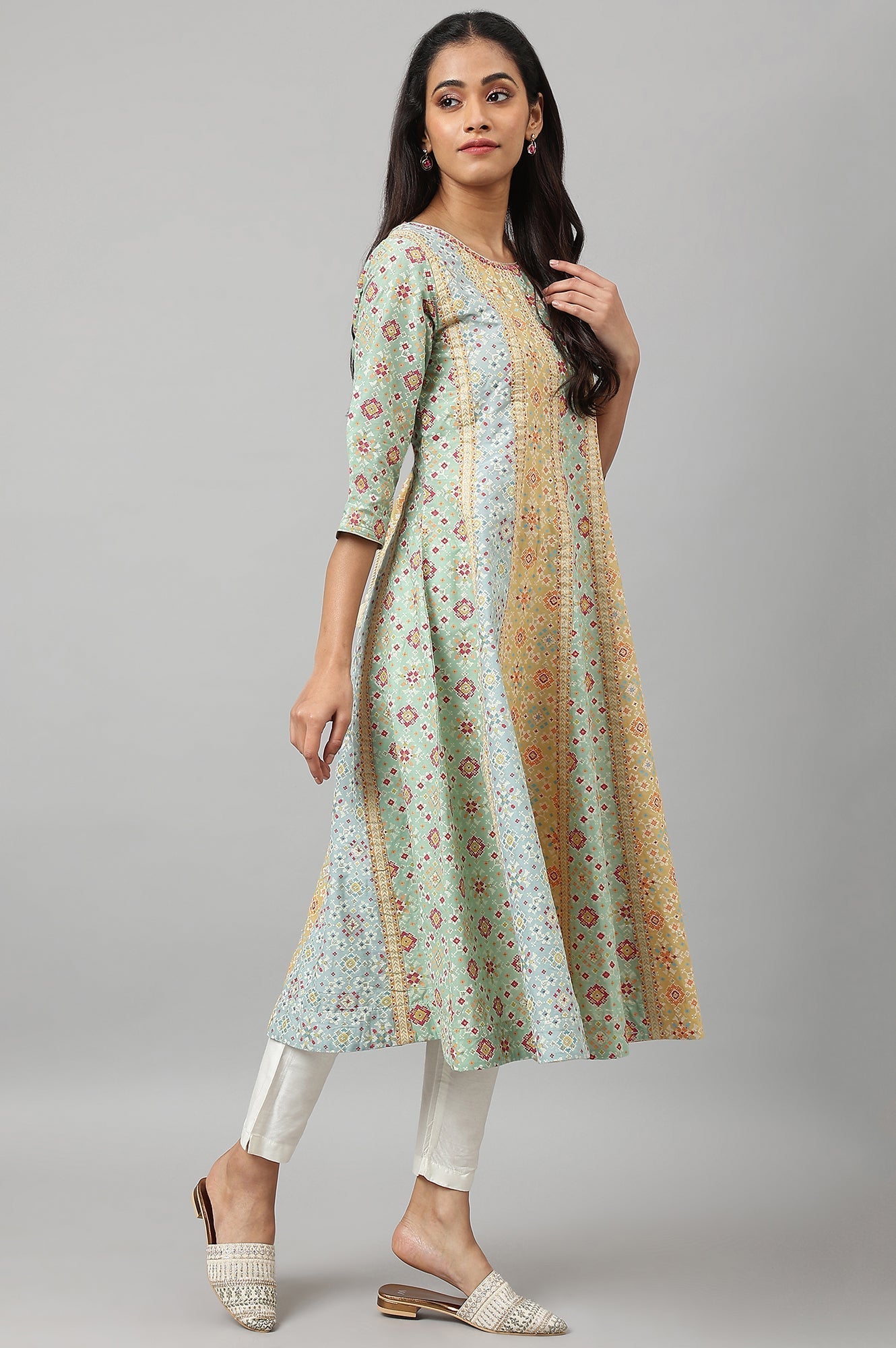W for Woman Light Green And Yellow Panelled Kurta With Bead Work