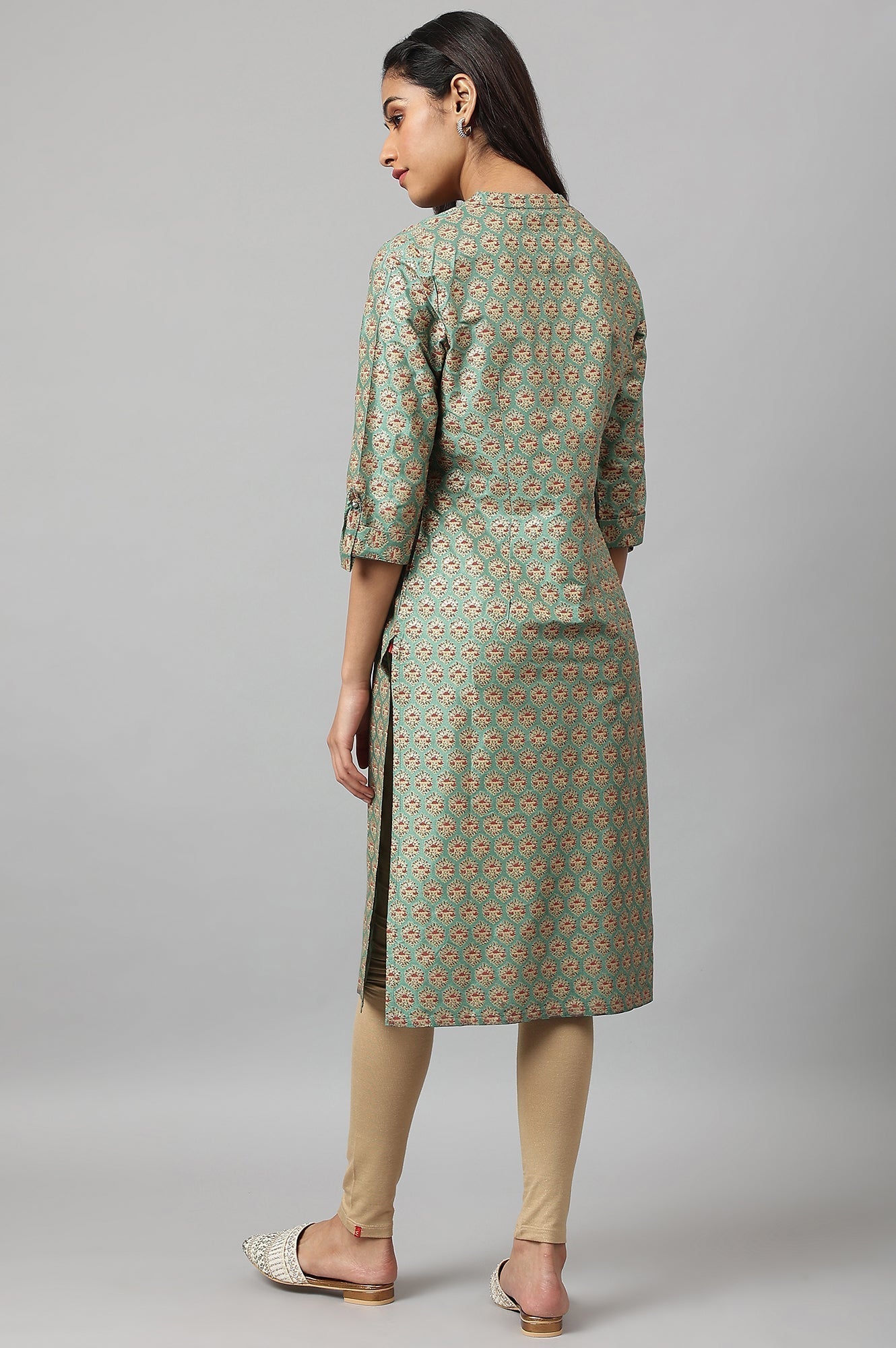W for Woman Green Glitter Printed Kurta in Mandarin Collar