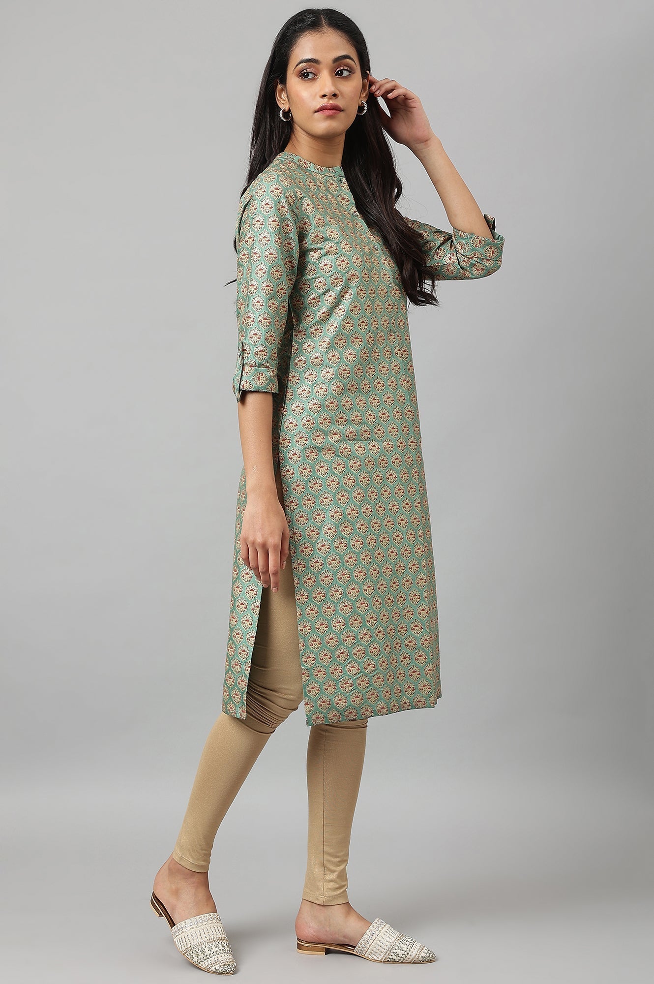 W for Woman Green Glitter Printed Kurta in Mandarin Collar
