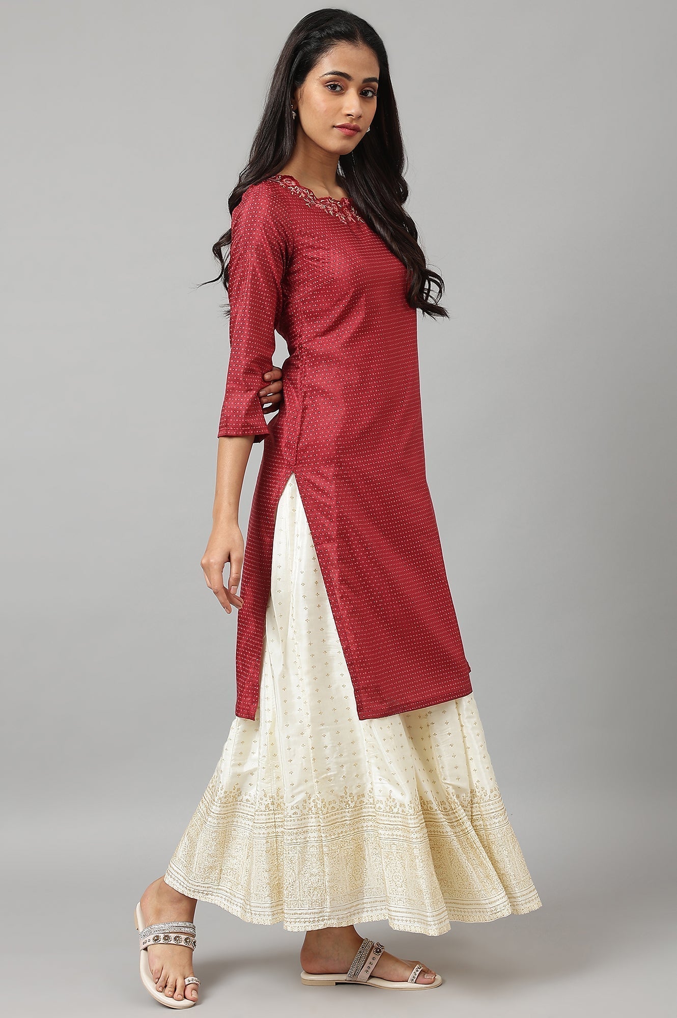W for Woman Maroon Festive kurta With Embroidered Neck