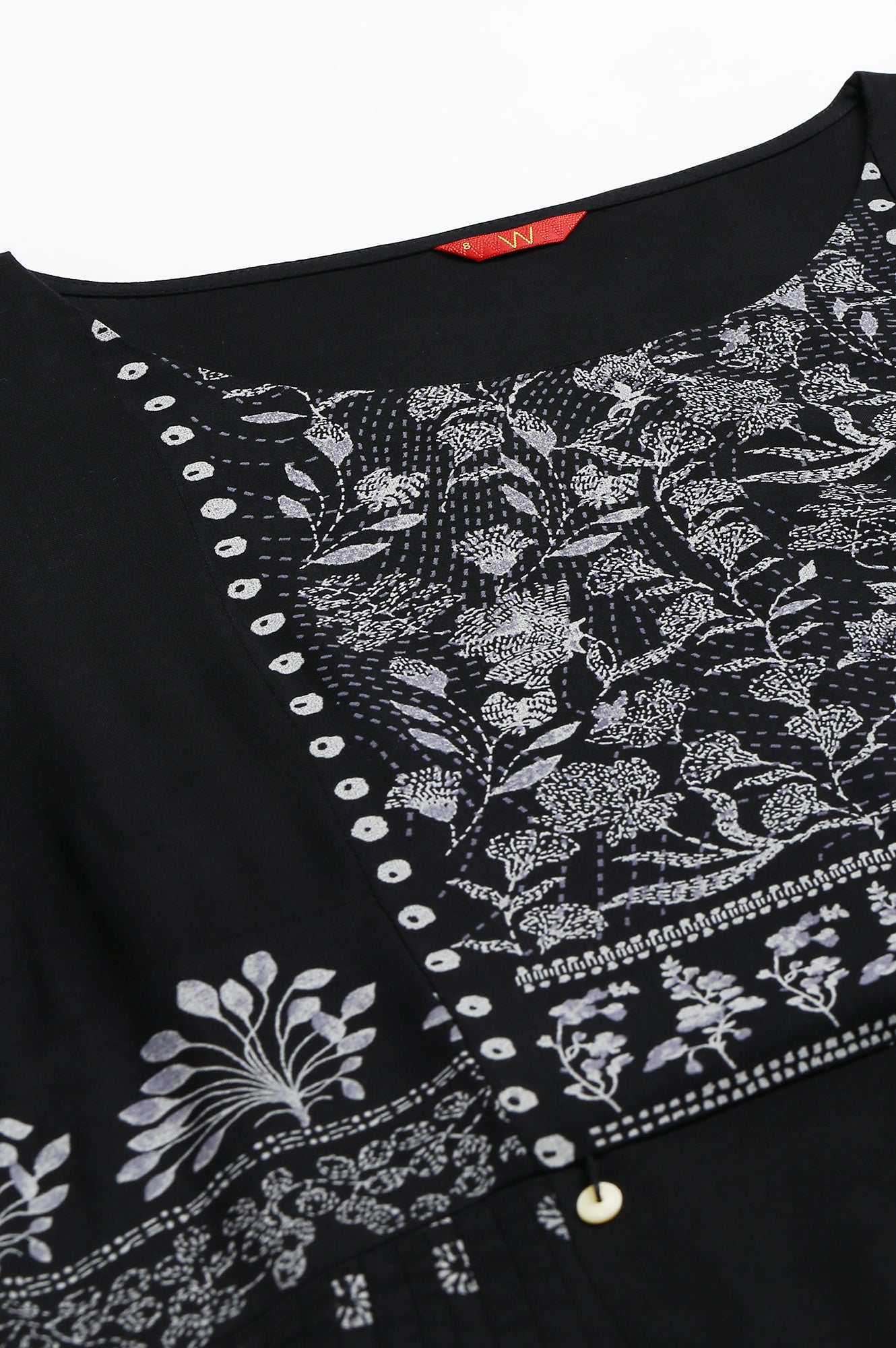 W for Woman Black Floral Side Pleated kurta In Round Neck