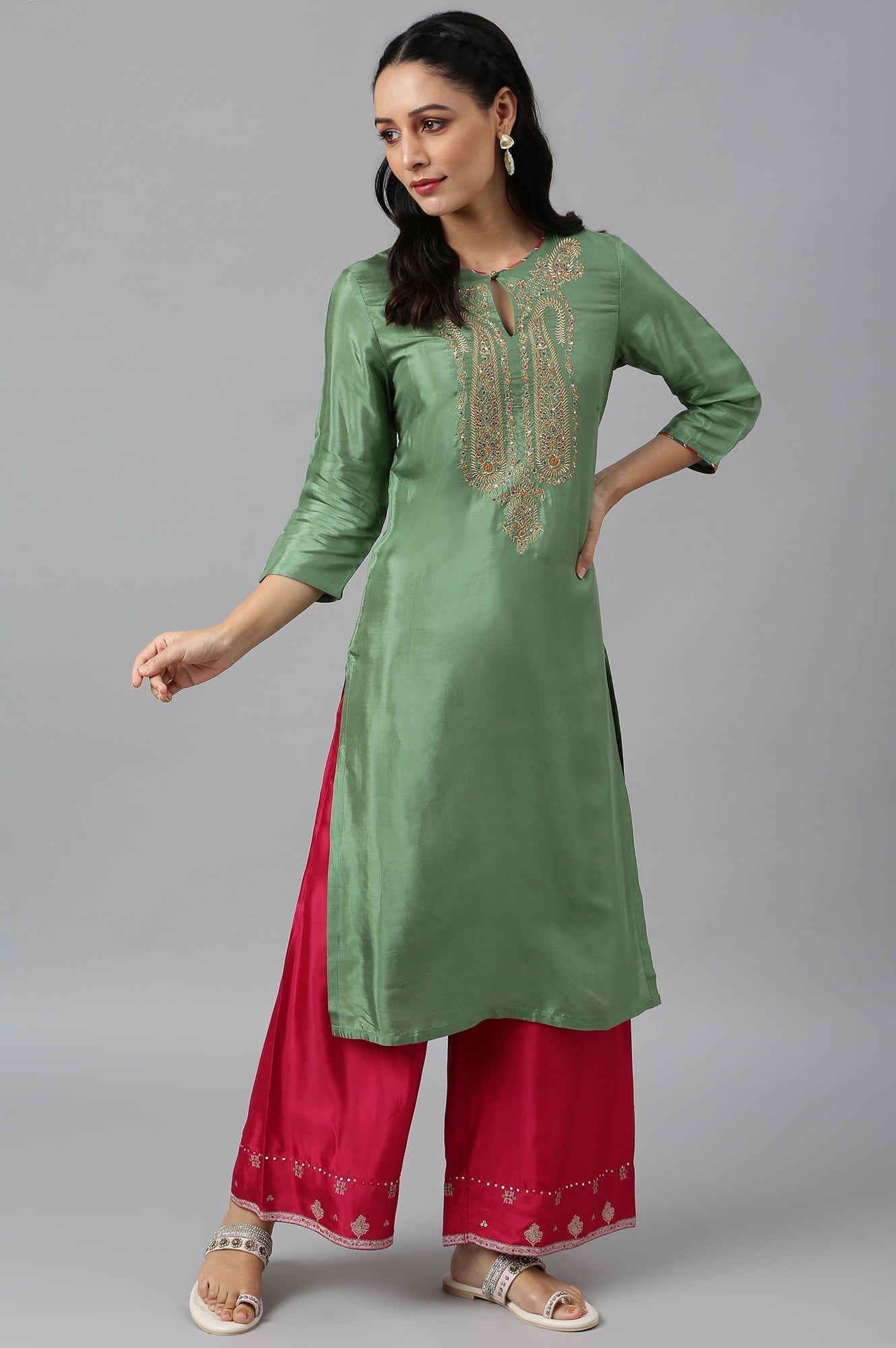 W for Woman Green Straight kurta With Embroidered Yoke