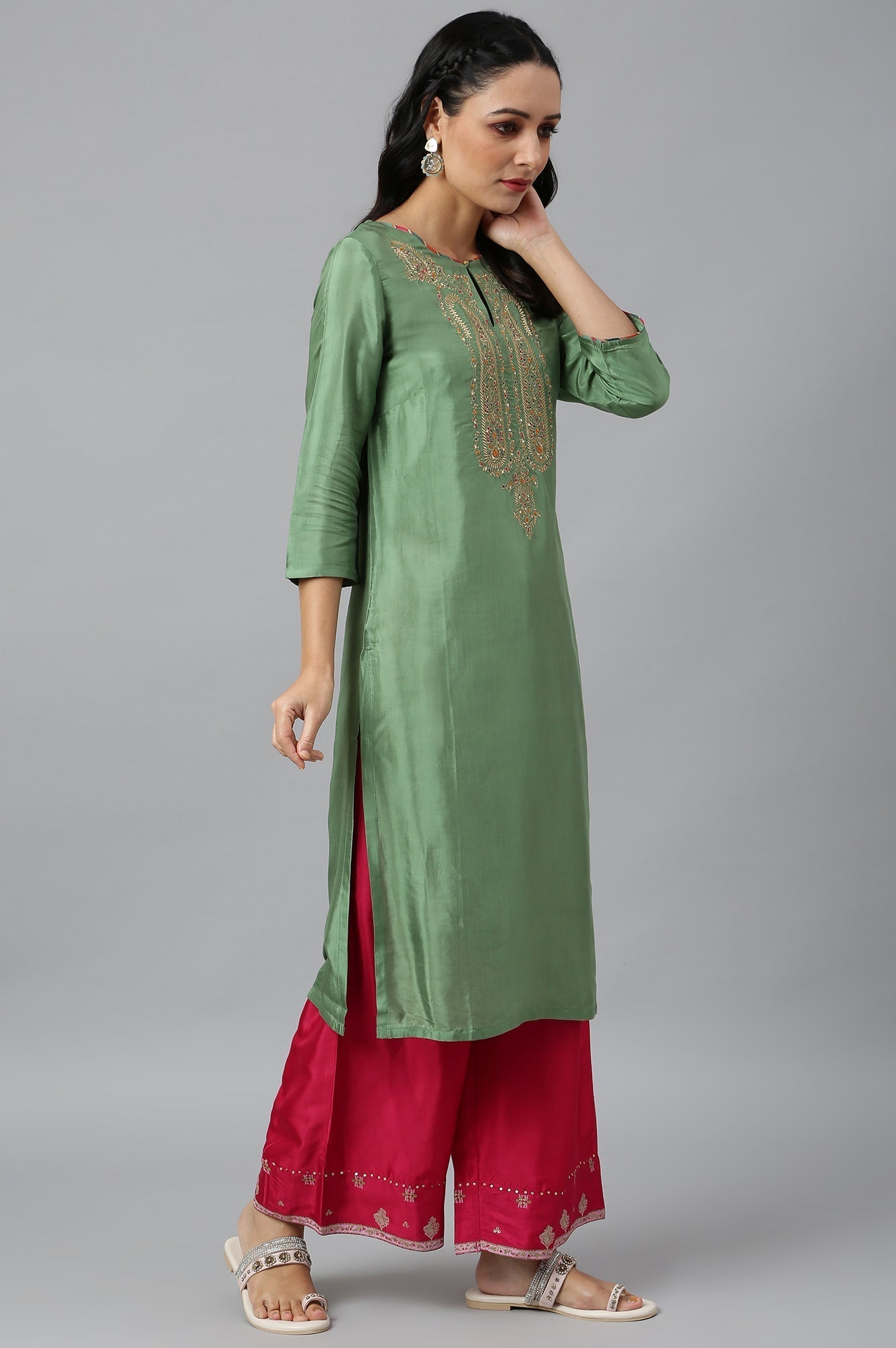 W for Woman Green Straight kurta With Embroidered Yoke