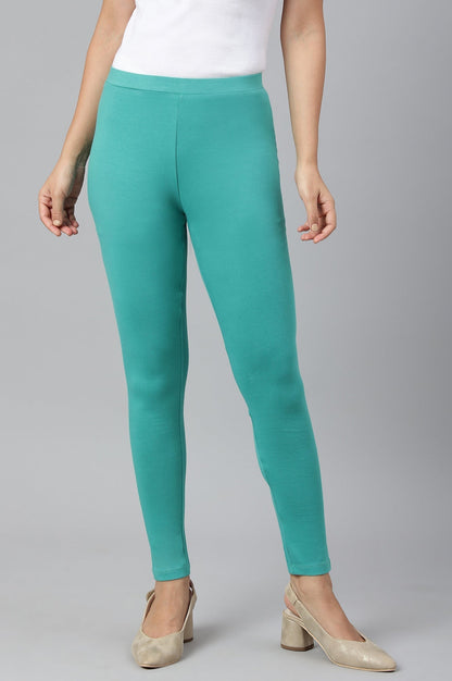 W for Woman Green Solid Knitted Women Tights