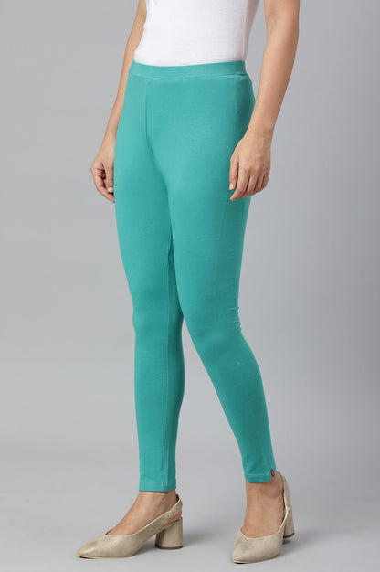W for Woman Green Solid Knitted Women Tights