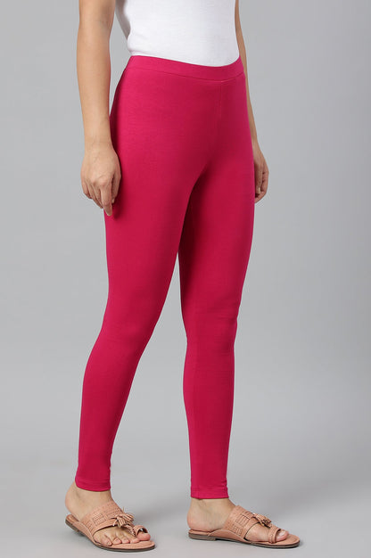 W for Woman Berry Pink Solid Knitted Women Tights