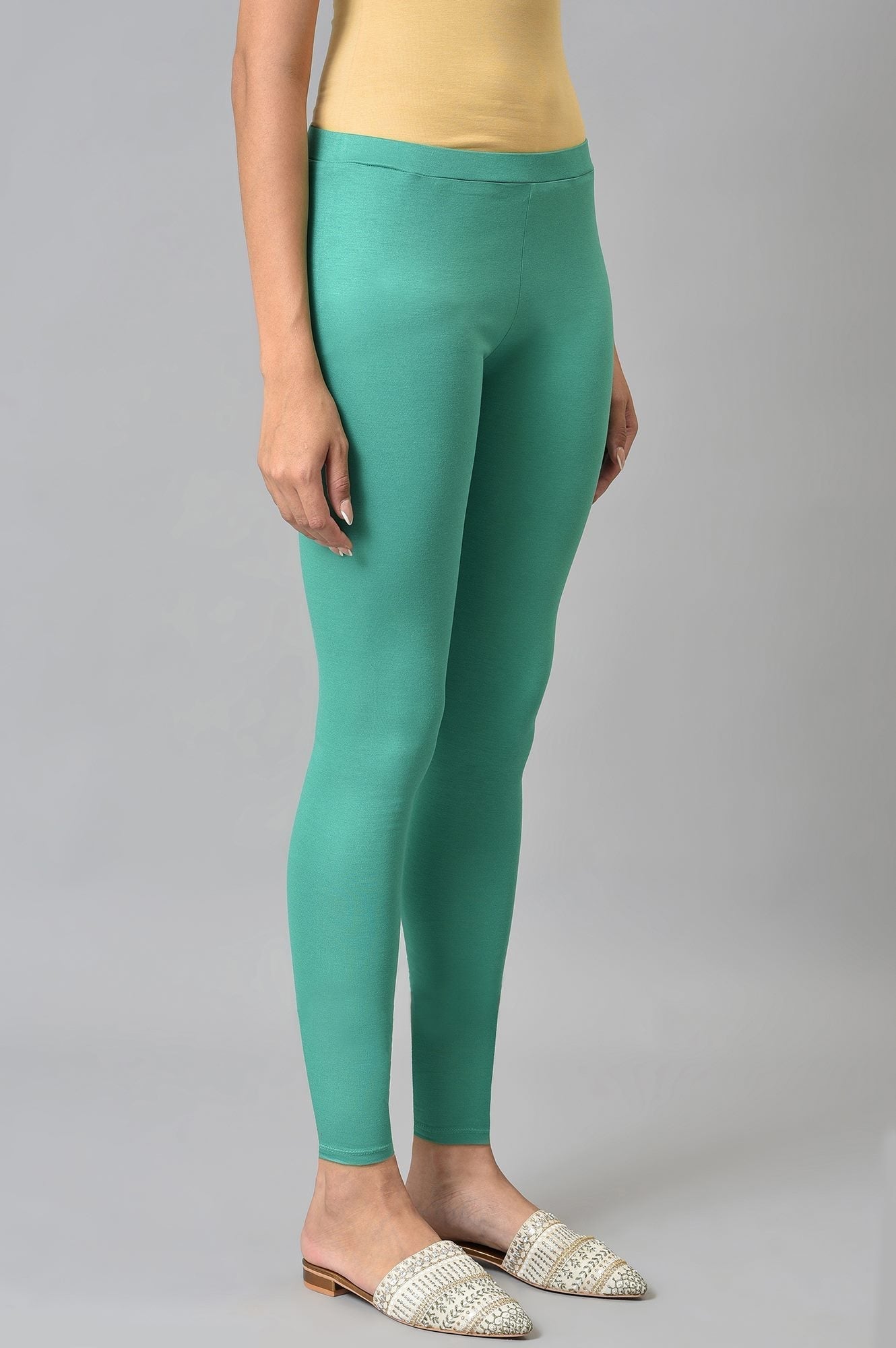W for Woman Green Knitted Women Tights
