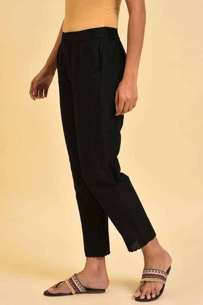 W for Woman Black Straight Pants With Scalloped Hemline